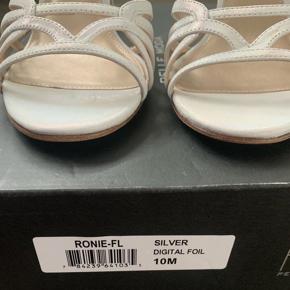 Pelle Moda Ronnie Ankle Strap Sandal Size 10 Silver Digital Foil Metallic - NWB - Picture 11 of 15